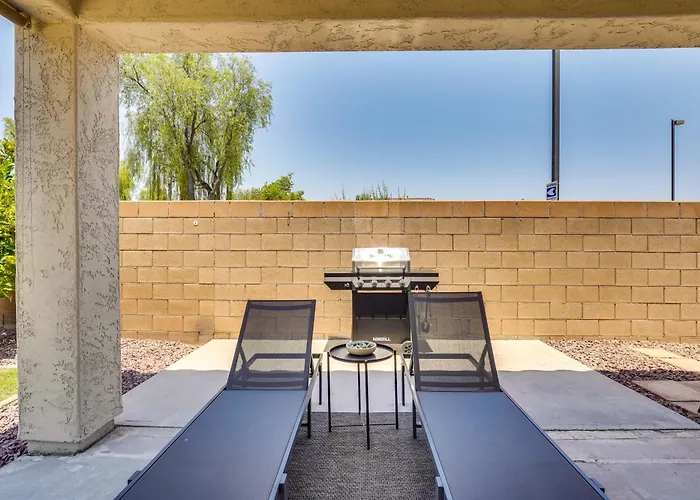 Heated Pool, Furnished Patio! Getaway Holiday home Gilbert