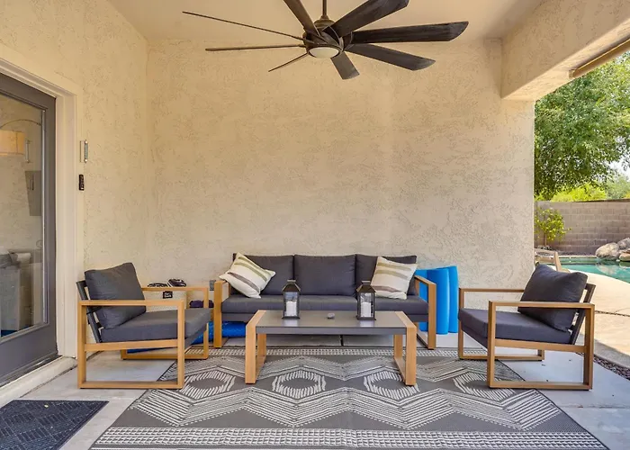 Heated Pool, Furnished Patio! Getaway