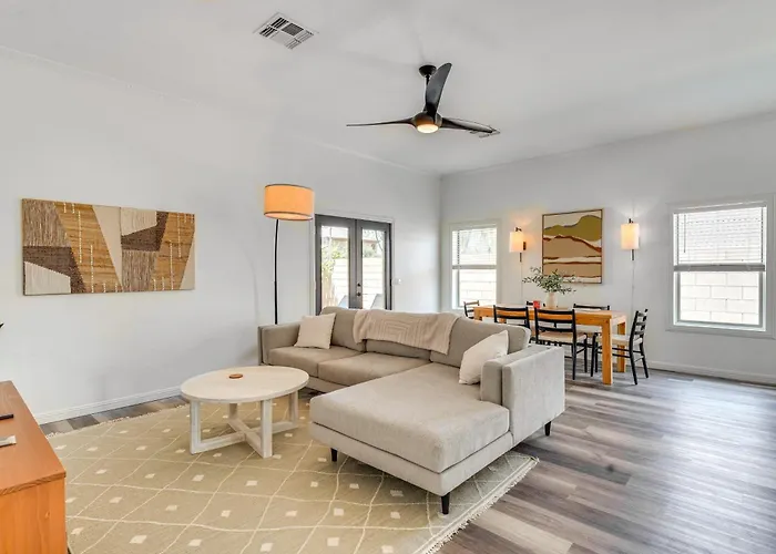 Heated Pool, Furnished Patio! Getaway Holiday home *